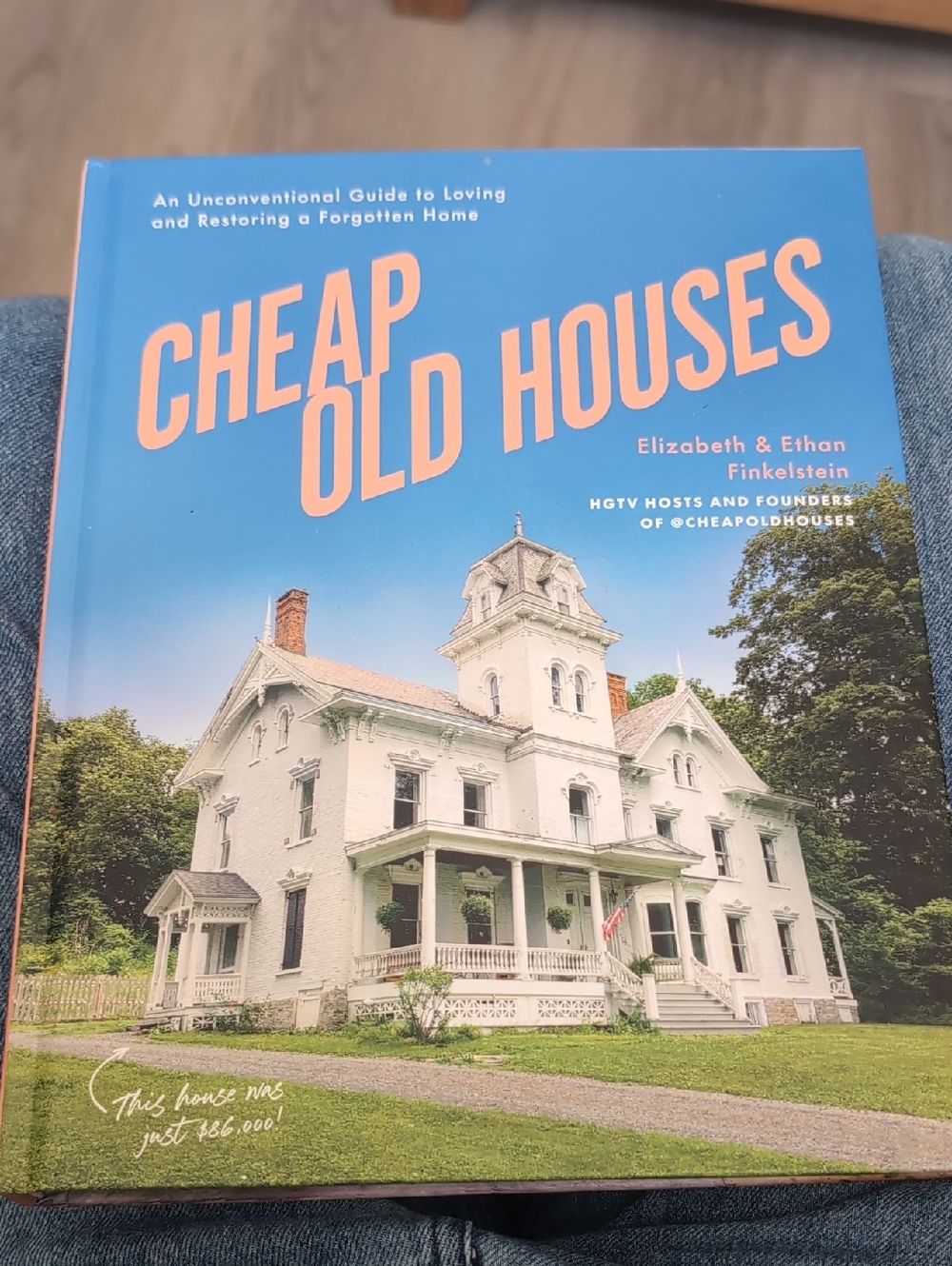 New Cheap Old Houses Hardcover Book - By Elizabeth And Ethan Finkelstein